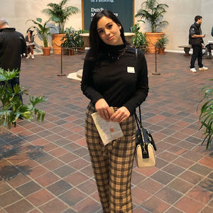 Meet your Posher, Sabrina